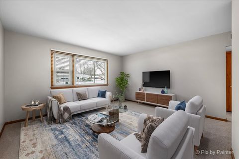 Tiny photo for 504 Princeton Drive, North Aurora, IL 60542 (MLS # 12540274)