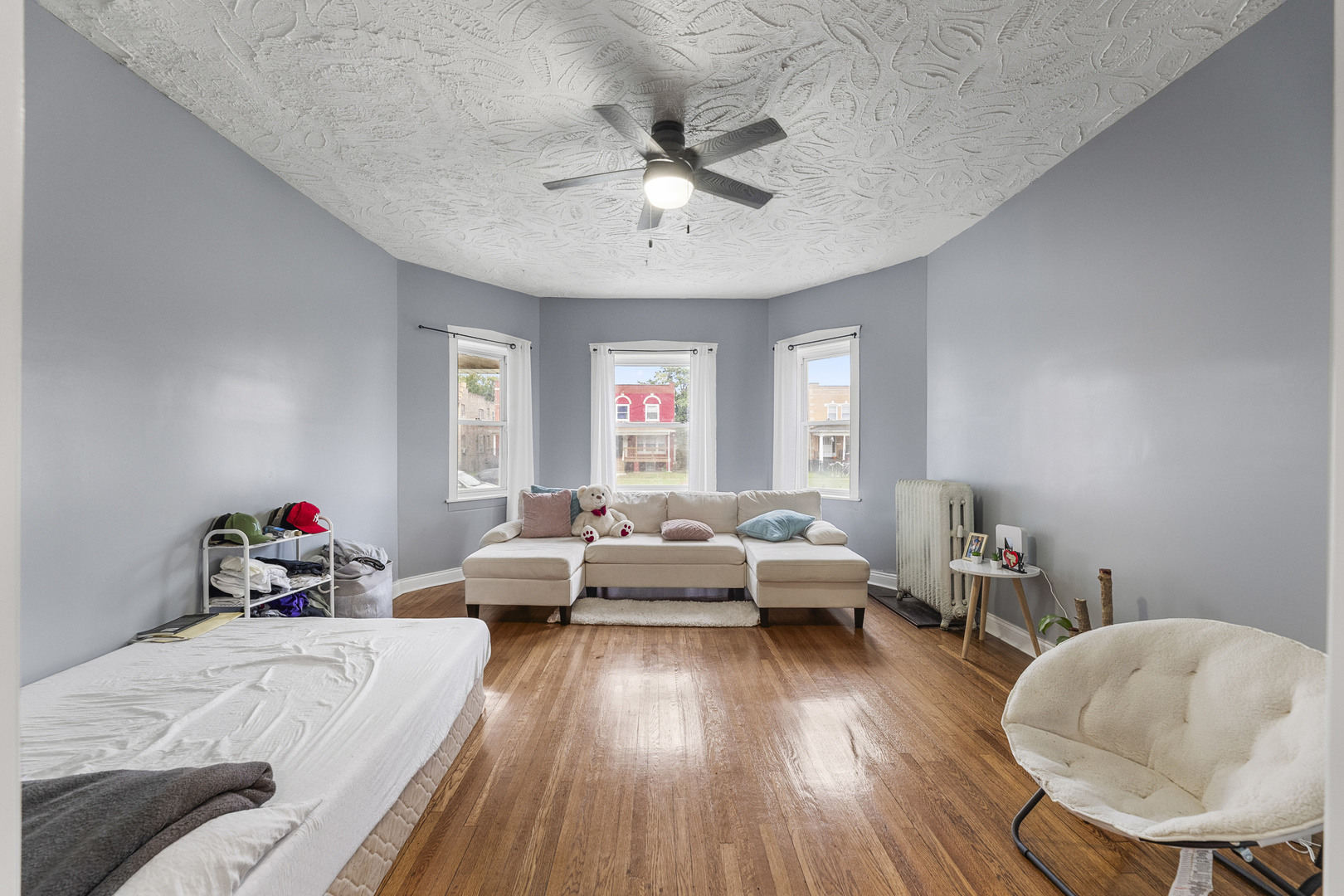 5037 W West End Avenue