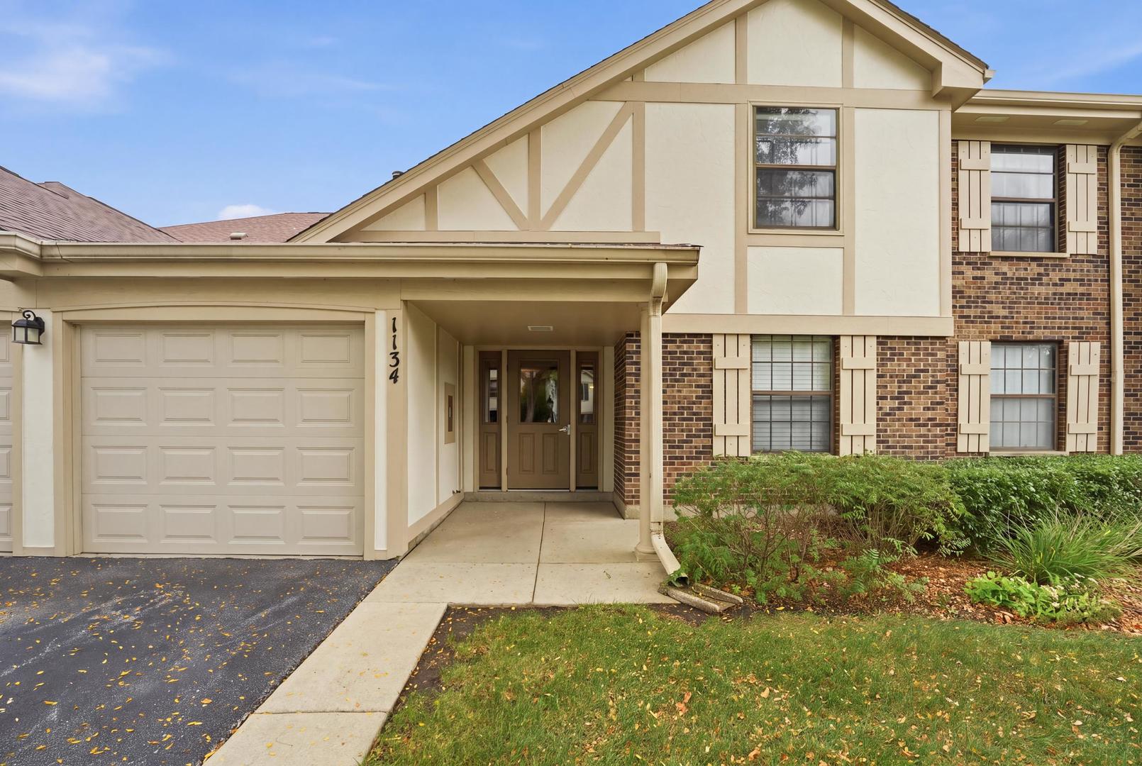 1134 HAWTHORNE Court B2