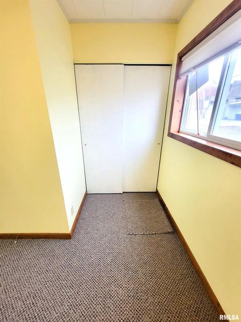 Tiny photo for 119 W 2ND Street, Flora, IL 62839 (MLS # EB459745)