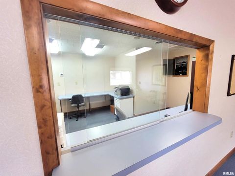 Tiny photo for 119 W 2ND Street, Flora, IL 62839 (MLS # EB459745)