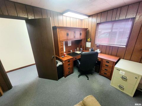 Tiny photo for 119 W 2ND Street, Flora, IL 62839 (MLS # EB459745)