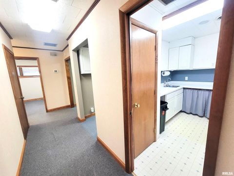 Tiny photo for 119 W 2ND Street, Flora, IL 62839 (MLS # EB459745)