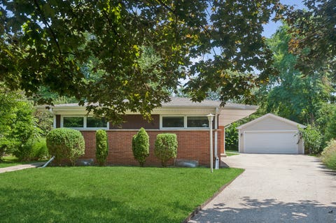 Photo of 2117 Parkview Court, Wilmette, IL 60091 (MLS # 12720808)