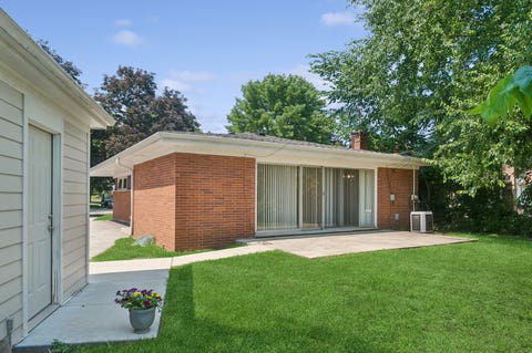 Tiny photo for 2117 Parkview Court, Wilmette, IL 60091 (MLS # 12720808)