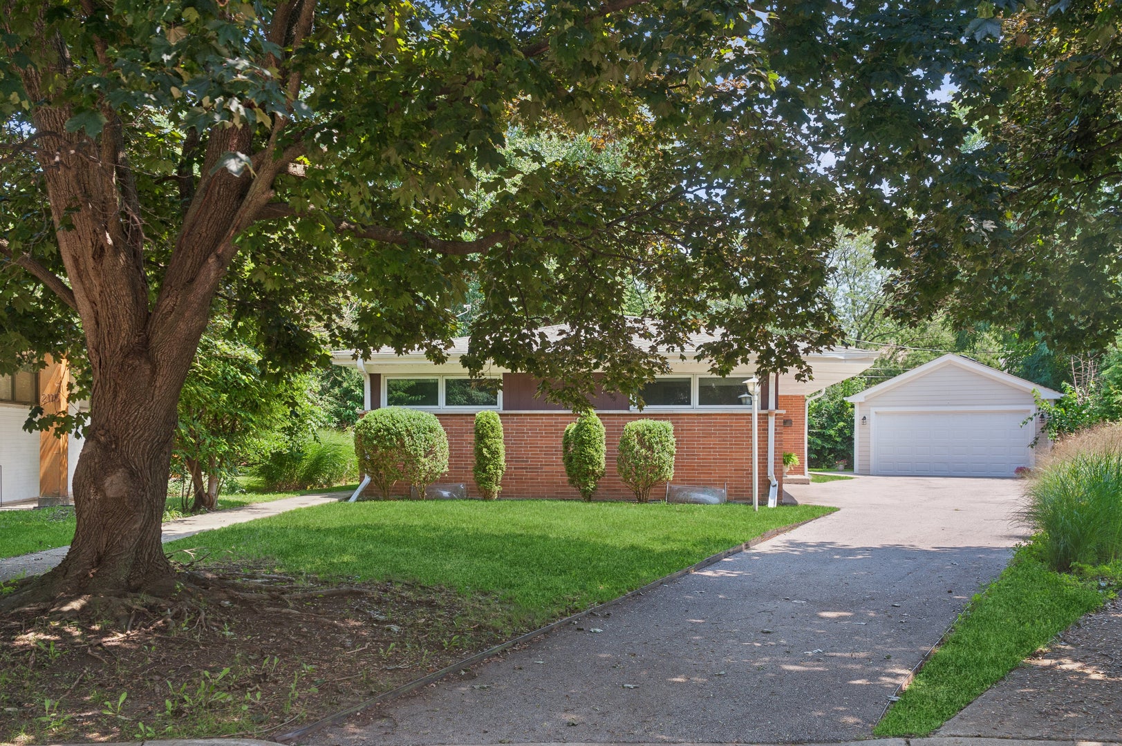 2117 Parkview Court