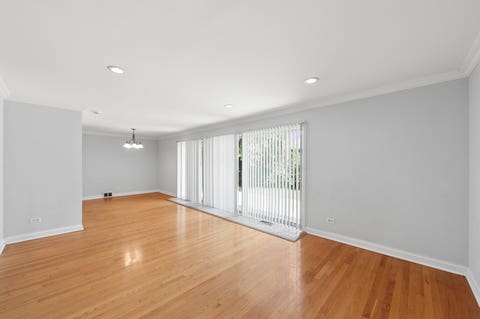Tiny photo for 2117 Parkview Court, Wilmette, IL 60091 (MLS # 12720808)