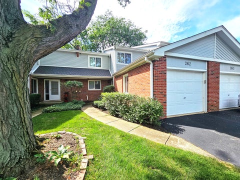Photo of 262 W GOLFVIEW Terrace, Palatine, IL 60067 (MLS # 12770553)