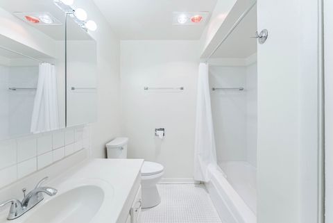 Tiny photo for 415 Wesley Avenue #24, Oak Park, IL 60302 (MLS # 12549513)