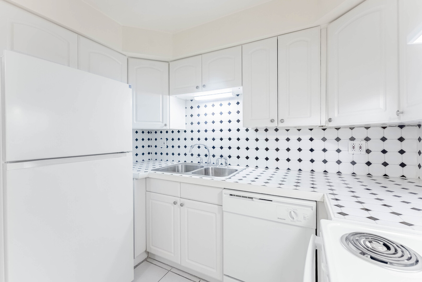 415 Wesley Avenue 24