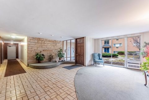 Tiny photo for 415 Wesley Avenue #24, Oak Park, IL 60302 (MLS # 12549513)