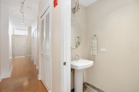 Tiny photo for 333 N Canal Street #1403, Chicago, IL 60606 (MLS # 12591017)