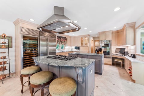 Tiny photo for 304 Apple River Drive, Naperville, IL 60565 (MLS # 12725931)