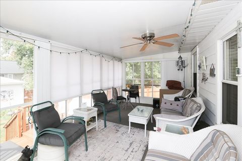 Tiny photo for 6 W Harding Road, Lombard, IL 60148 (MLS # 12477359)