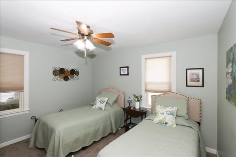 Tiny photo for 6 W Harding Road, Lombard, IL 60148 (MLS # 12477359)