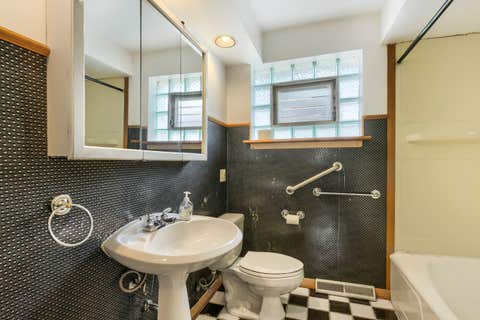 Tiny photo for 10749 S Rockwell Street, Chicago, IL 60655 (MLS # 12658199)