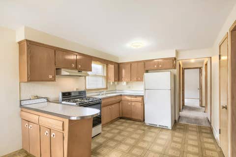 Tiny photo for 10749 S Rockwell Street, Chicago, IL 60655 (MLS # 12658199)