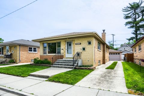 Photo of 10749 S Rockwell Street, Chicago, IL 60655 (MLS # 12658199)