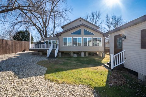Tiny photo for 10 Matts Road, Fox Lake, IL 60020 (MLS # 12575194)