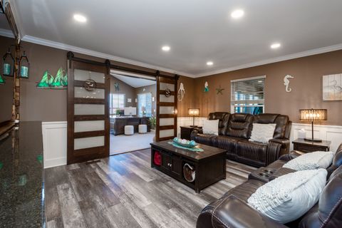 Tiny photo for 10 Matts Road, Fox Lake, IL 60020 (MLS # 12575194)