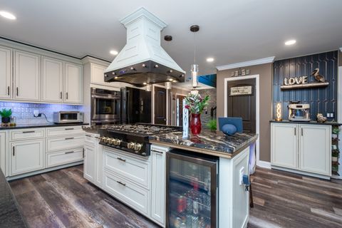 Tiny photo for 10 Matts Road, Fox Lake, IL 60020 (MLS # 12575194)