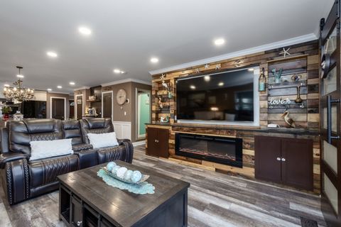 Tiny photo for 10 Matts Road, Fox Lake, IL 60020 (MLS # 12575194)