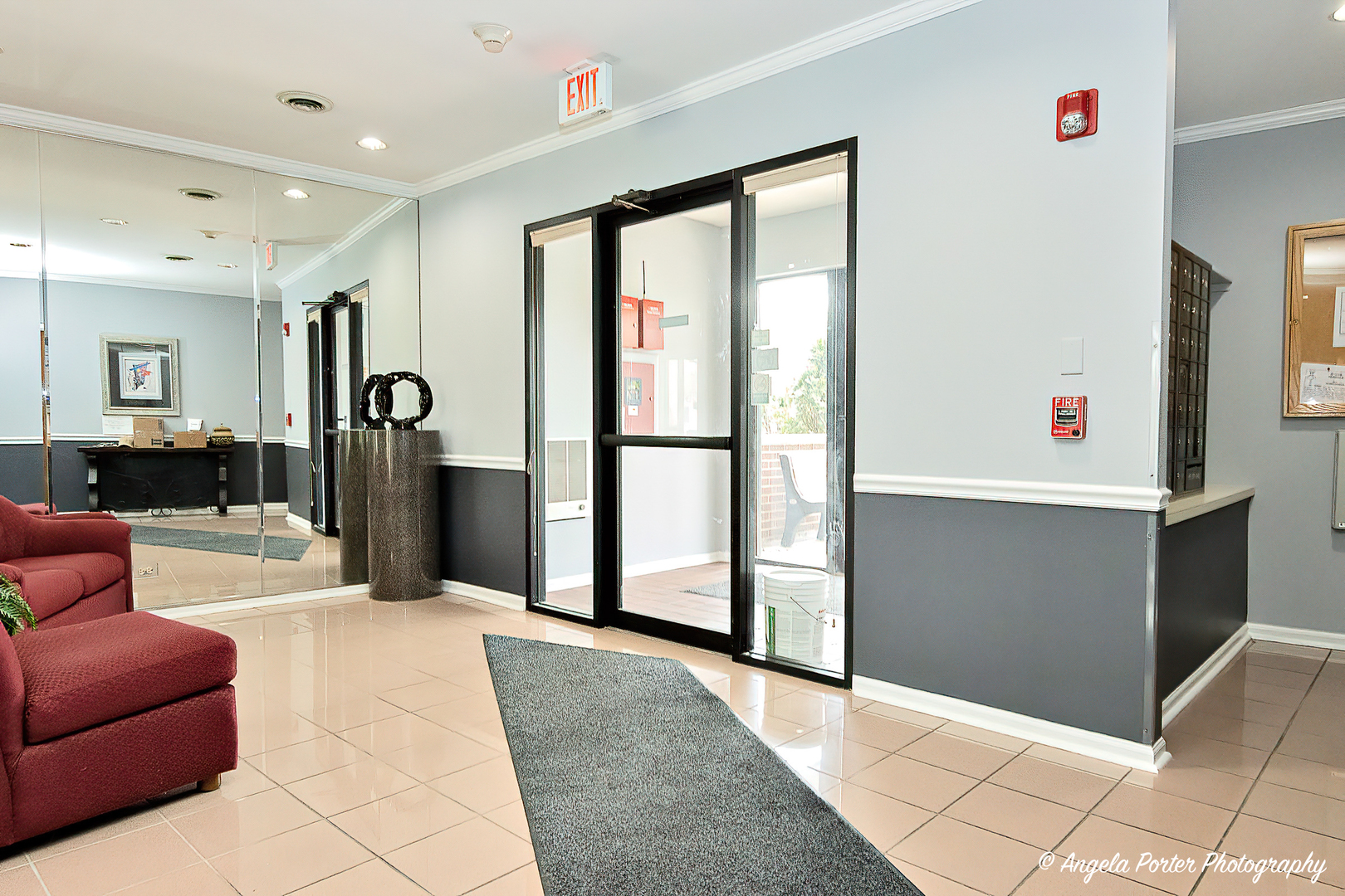 300 E Dundee Road 402