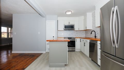 Tiny photo for 1811 E Lincoln Street, Bloomington, IL 61701 (MLS # 12515000)