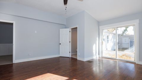 Tiny photo for 1811 E Lincoln Street, Bloomington, IL 61701 (MLS # 12515000)