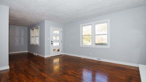 Tiny photo for 1811 E Lincoln Street, Bloomington, IL 61701 (MLS # 12515000)