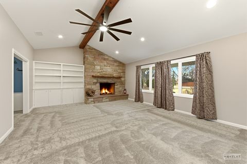 Tiny photo for 925 Lindenwood Drive, Aurora, IL 60506 (MLS # 12566513)