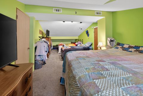 Tiny photo for 6606 Silver Lake Road, Cary, IL 60013 (MLS # 12529186)