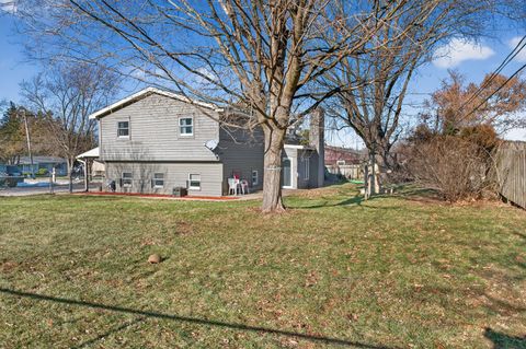 Tiny photo for 6606 Silver Lake Road, Cary, IL 60013 (MLS # 12529186)