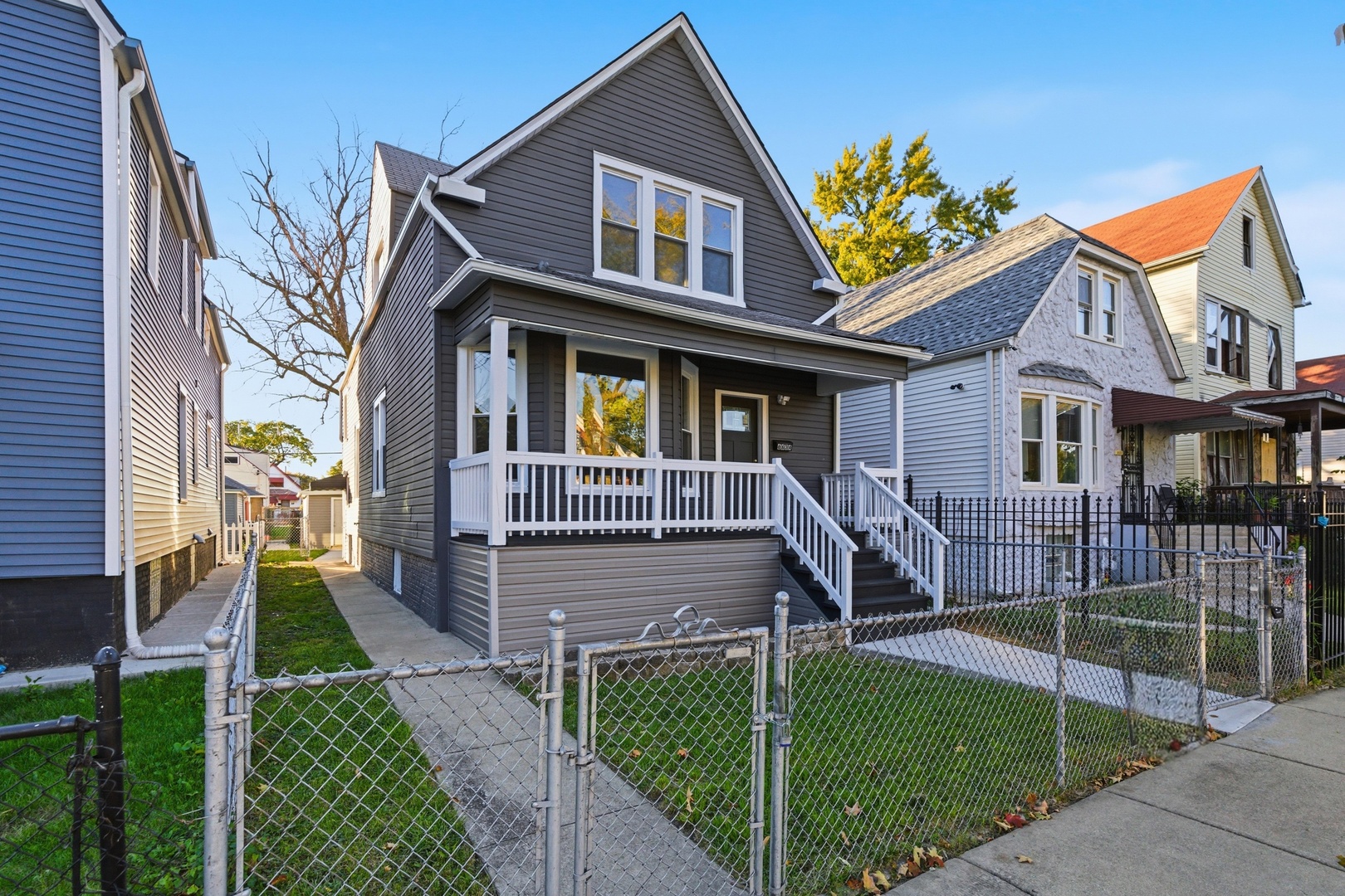 6634 S Winchester Avenue