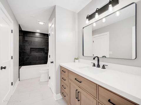 Tiny photo for 718 N Tamarac Boulevard, Addison, IL 60101 (MLS # 12658038)