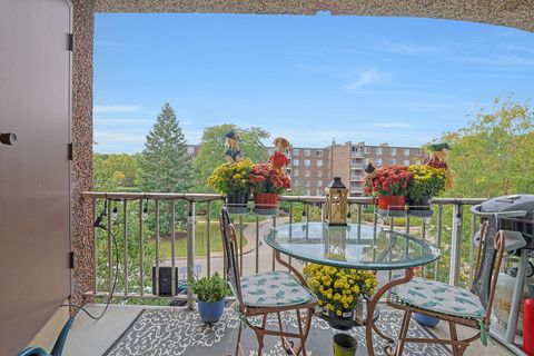 Tiny photo for 245 S Park Lane #409, Palatine, IL 60074 (MLS # 12479129)