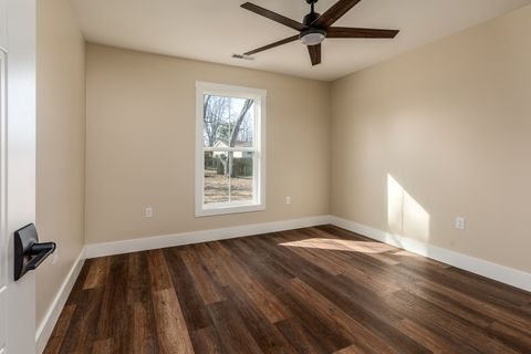 Tiny photo for 1200 S Vicksburg Street, Marion, IL 62959 (MLS # 12565653)