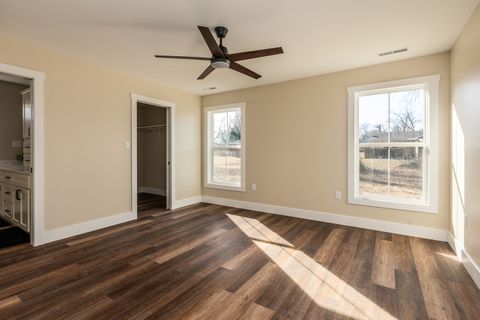 Tiny photo for 1200 S Vicksburg Street, Marion, IL 62959 (MLS # 12565653)