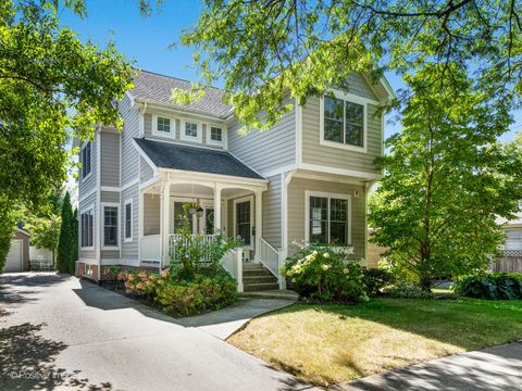 Photo of 312 W Harding Avenue, La Grange Park, IL 60526 (MLS # 12469092)