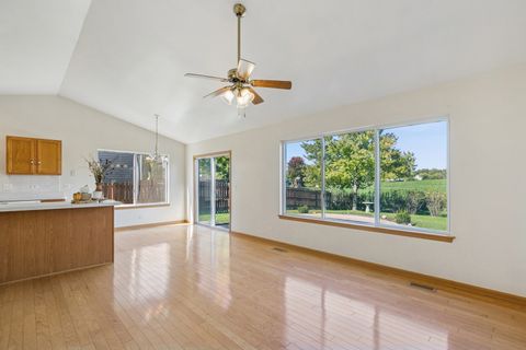 Tiny photo for 811 Tiffany Farms Road, Antioch, IL 60002 (MLS # 12486565)