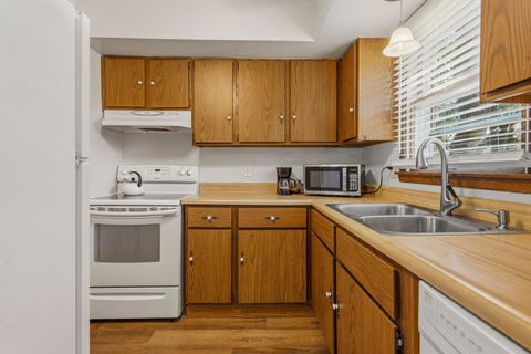 Tiny photo for 1204 Mitchem Drive #B, Urbana, IL 61801 (MLS # 12693532)