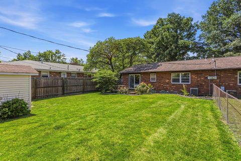 Tiny photo for 1204 Mitchem Drive #B, Urbana, IL 61801 (MLS # 12693532)
