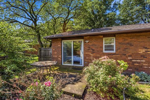 Tiny photo for 1204 Mitchem Drive #B, Urbana, IL 61801 (MLS # 12693532)