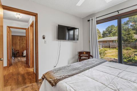 Tiny photo for 1204 Mitchem Drive #B, Urbana, IL 61801 (MLS # 12693532)