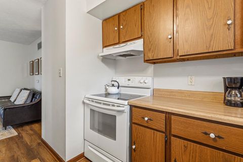 Tiny photo for 1204 Mitchem Drive #B, Urbana, IL 61801 (MLS # 12693532)