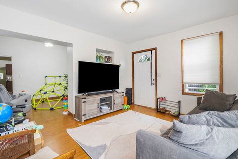 Tiny photo for 4635 Eberly Avenue, Brookfield, IL 60513 (MLS # 12707647)