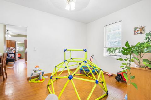 Tiny photo for 4635 Eberly Avenue, Brookfield, IL 60513 (MLS # 12707647)