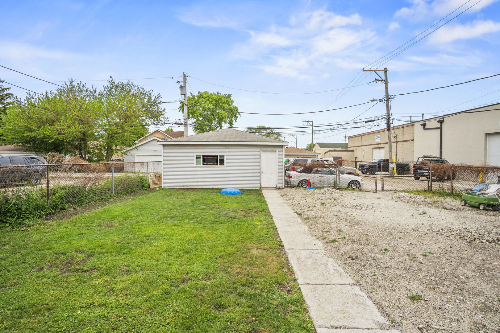 Photo 1 of 16 — 4635 Eberly Avenue, Brookfield, IL 60513