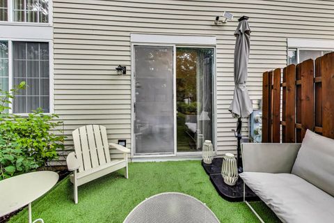 Tiny photo for 1996 Blackberry Lane, Hoffman Estates, IL 60169 (MLS # 12425508)