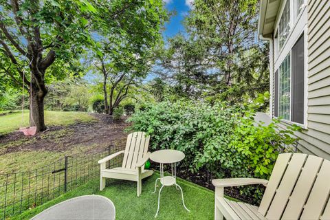 Tiny photo for 1996 Blackberry Lane, Hoffman Estates, IL 60169 (MLS # 12425508)